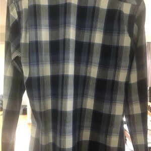 Wrangler Blue and White plaid cotton shirt. New with tags